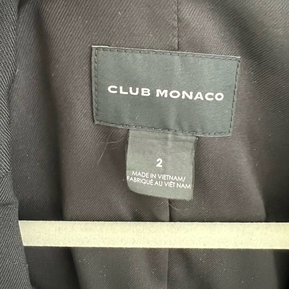 Club Monaco black blazer, wool blend, size 2, straight fit. - Picture 3 of 3